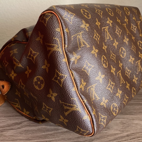 Authentic Louis Vuitton Speedy 30 Vintage Monogram LV bag satchel - Picture 5 of 15